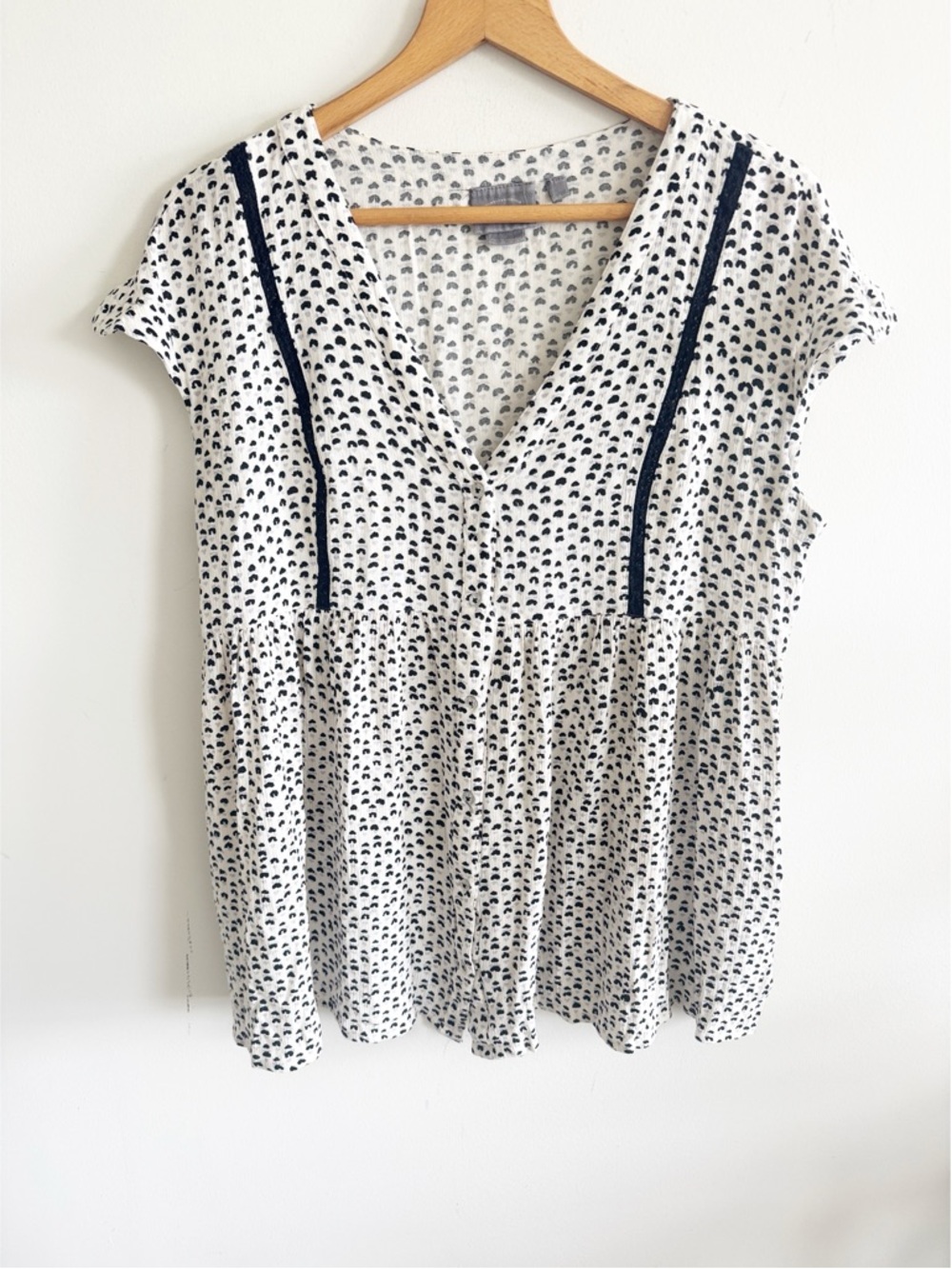 Anthropologie Vanessa Virginia Heart Ladder open Lace black/white babydoll Top L